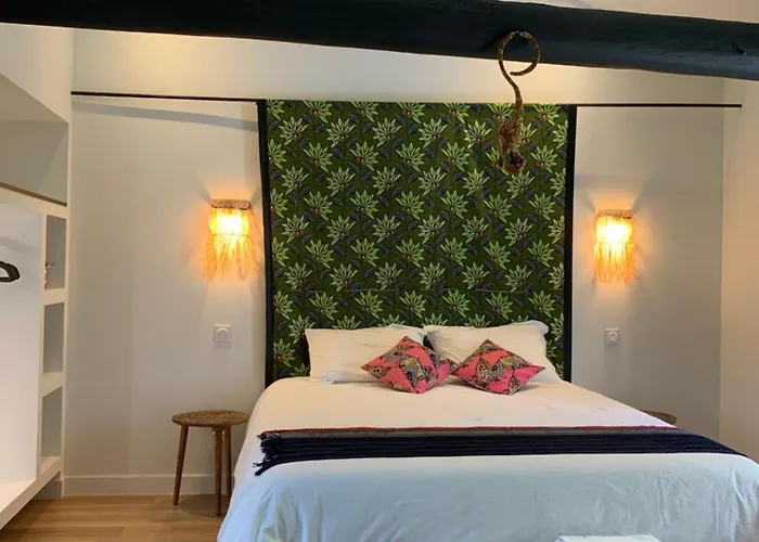 Le D Ici Et D Ailleurs Ariege Pyrenees Semesterbostad