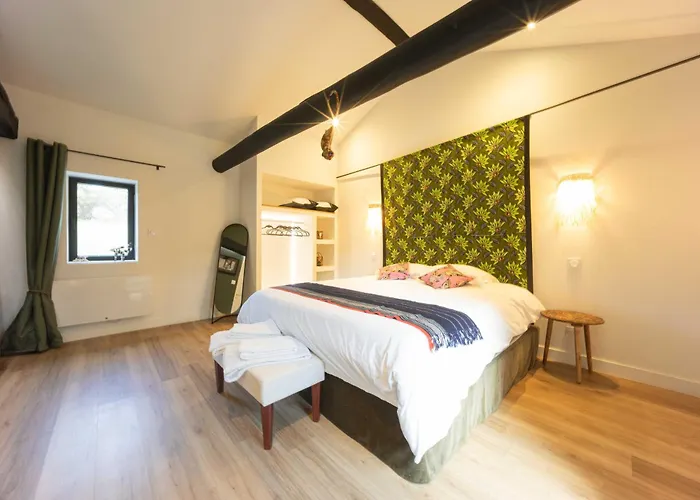 Le D Ici Et D Ailleurs Ariege Pyrenees Semesterbostad