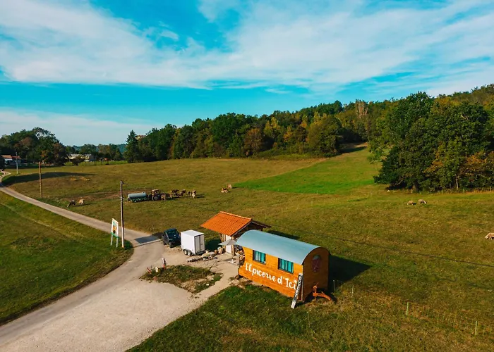 Le D Ici Et D Ailleurs Ariege Pyrenees Semesterbostad *