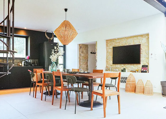 Semesterbostad Le D Ici Et D Ailleurs Ariege Pyrenees